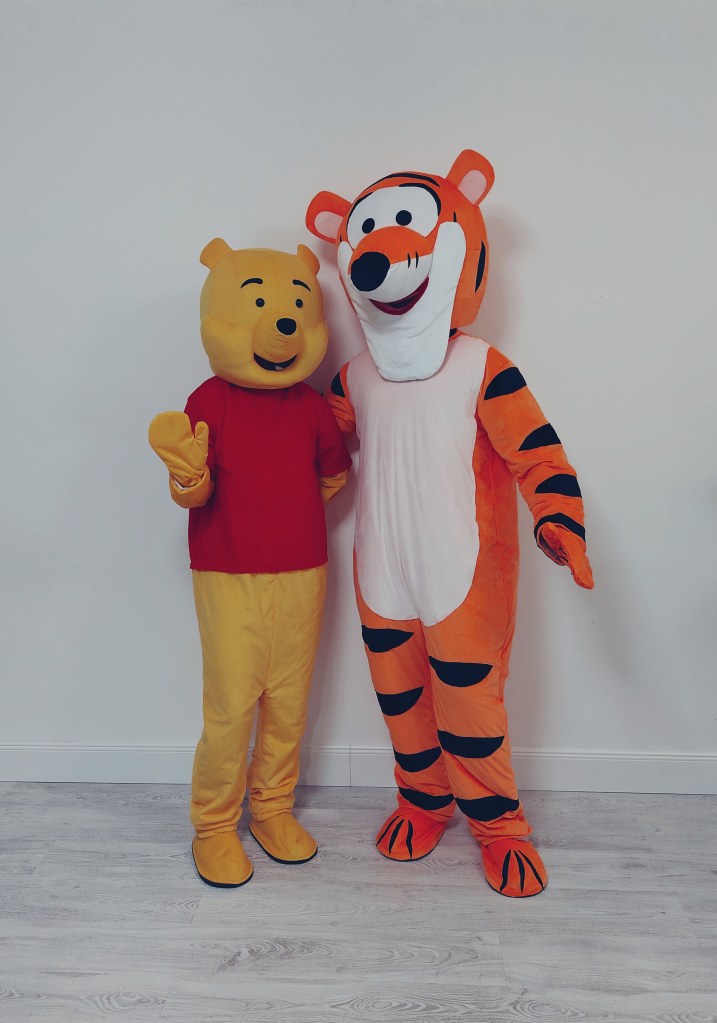 Disney Micimackó és Tigris óriás, lépegetős, kabala jelmez